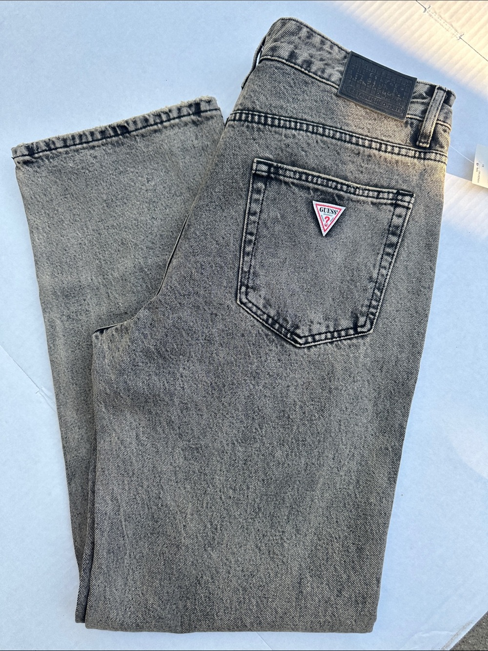 Guess Men's Relaxed Washed Grey-Brown Jeans SZ 32x32 - Picture 6 of 9